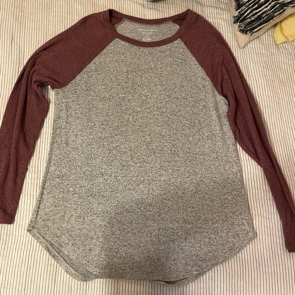 American Eagle maroon & gray soft, plush longsleeve shirt…women’s size M